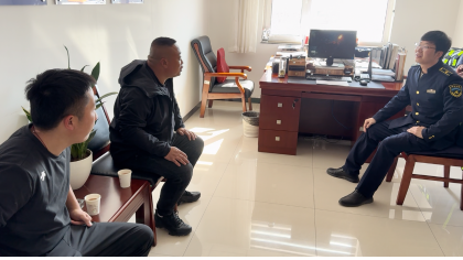 F:\00.分公司季度检查\2025年\02.办公室\宣传\3月份\7送锦旗2