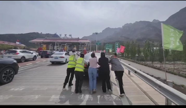 18bb03776662e4ef620827de7132ac2