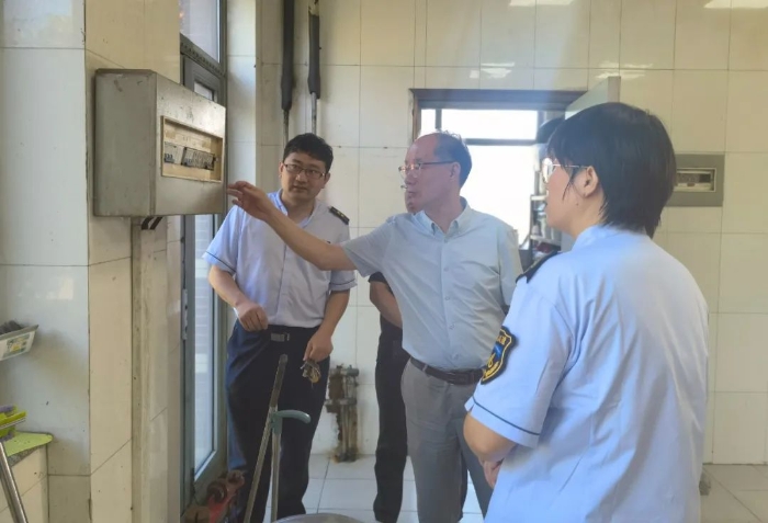 C:\Users\gyz\Desktop\33