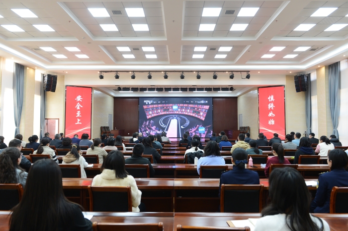 8aea299f9615234cecaa85b3125946f