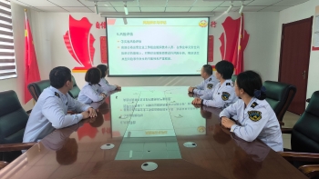 d:\Users\Administrator\Desktop\5.28\fd8595bad0e7a9cfaf863746577fe02