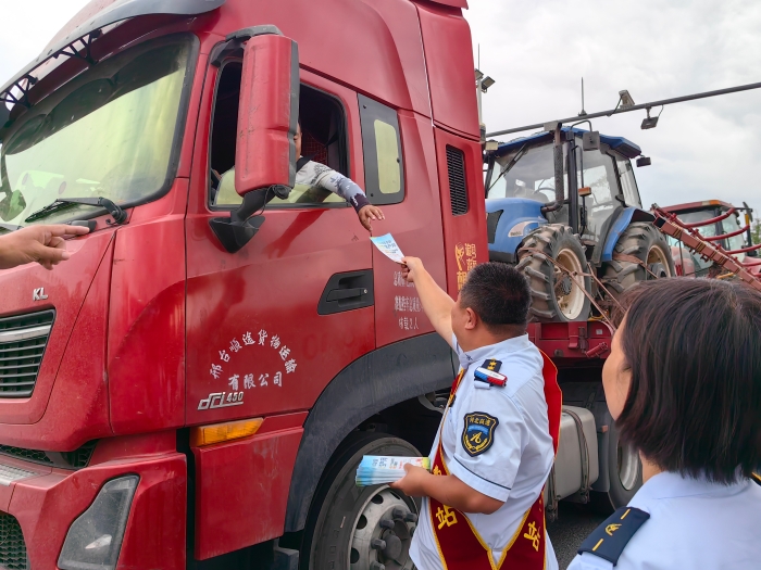 b07c0a14240abc5da211179f84833dd