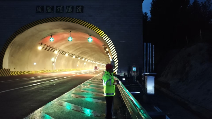 C:\Users\Administrator\Desktop\京哈北线分公司指挥调度中心多举措筑牢防汛“安全堤”\1